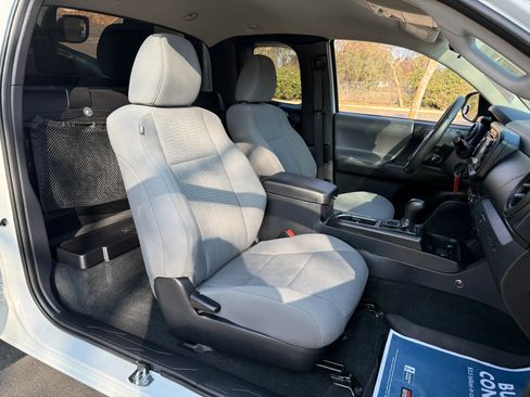 Used 2019 Toyota Tacoma SR RWD image 18