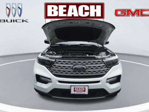 Used 2022 Ford Explorer Limited w/ Equipment Group 301A RWD image 9