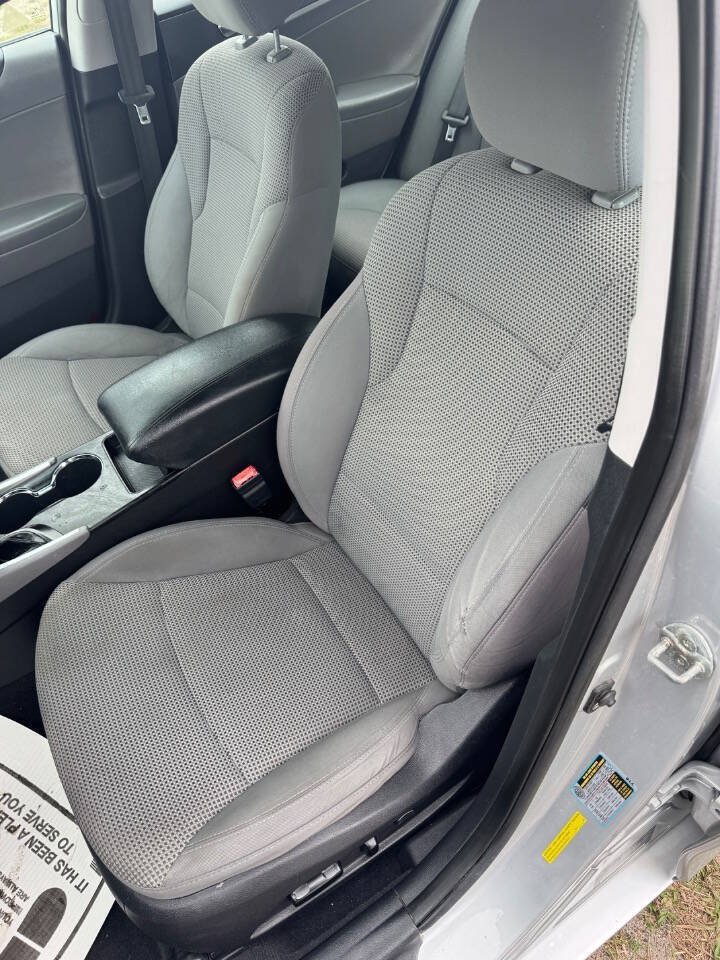 Used 2011 Hyundai Sonata GLS w/ Popular Equipment Pkg 2 FWD image 12