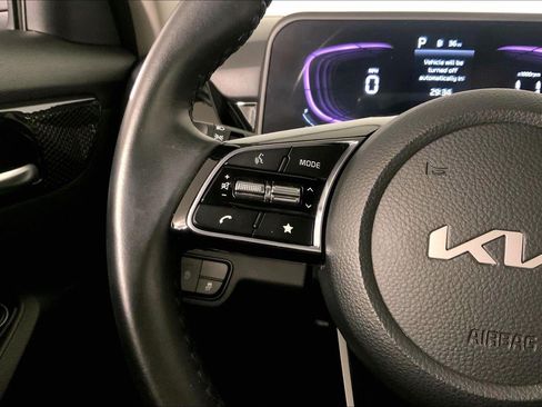 Used 2025 Kia Seltos S FWD image 18