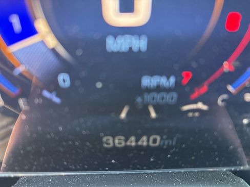 Used 2025 Chevrolet Traverse LT image 5