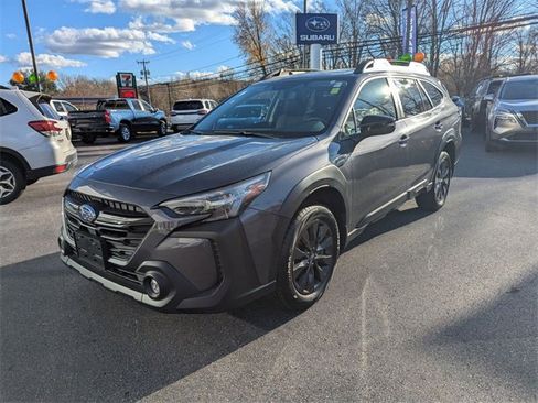 Used 2025 Subaru Outback Onyx Edition image 6