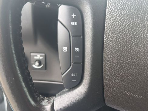 Used 2022 GMC Savana 3500 w/ Power Convenience Package RWD image 18