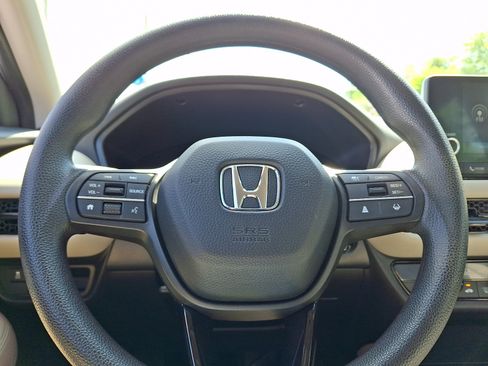 Certified 2024 Honda HR-V LX image 17