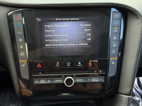 Used 2020 INFINITI QX50 Luxe w/ Navigation Package FWD image 28