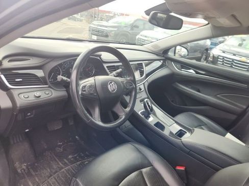 Used 2017 Buick LaCrosse Essence image 7