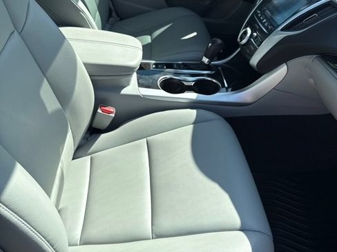 Used 2018 Acura TLX FWD image 26