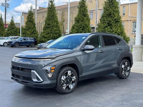 Used 2025 Hyundai Kona SEL FWD image 7
