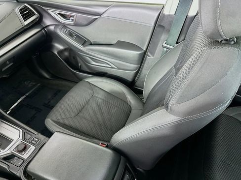 Used 2023 Subaru Forester Premium AWD/4WD image 24
