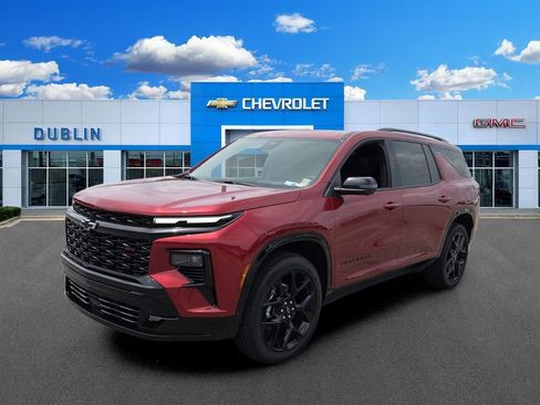 New 2026 Chevrolet Traverse RS w/ LPO, Floor Liner Package FWD image 1