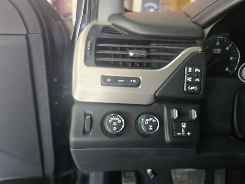 Used 2019 GMC Yukon Denali w/ Denali Ultimate Package AWD/4WD image 25