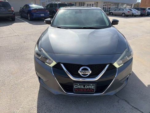 Used 2018 Nissan Maxima Platinum w/ Interior Lighting Package image 3