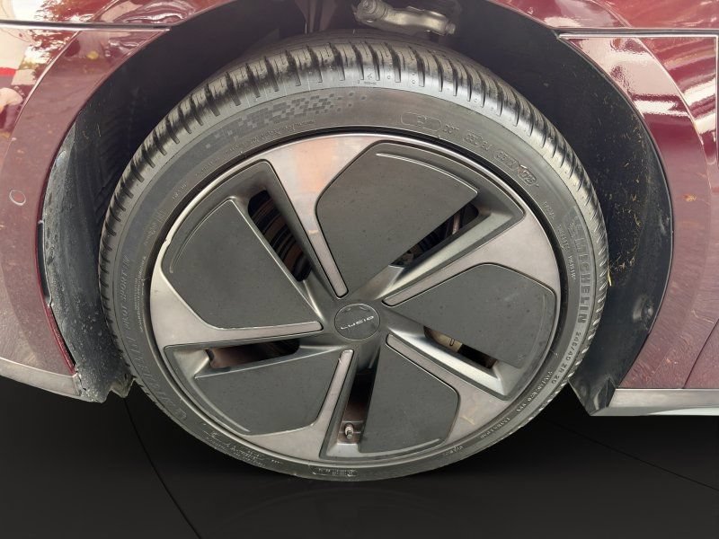 Used 2024 Lucid Air Touring AWD/4WD image 21