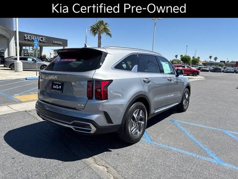 Certified 2023 Kia Sorento EX w/ Panoramic Sunroof Package FWD image 7