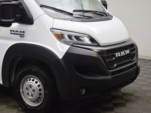 New 2024 RAM ProMaster 3500 w/ Delivery Van Package FWD image 4