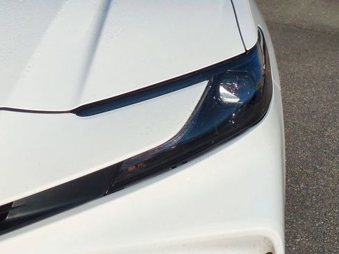 Used 2025 Toyota Camry LE image 10