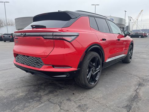 Used 2024 Chevrolet Equinox EV RS w/ Active Safety Package 3 image 5