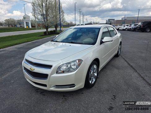 Used 2010 Chevrolet Malibu LT image 1