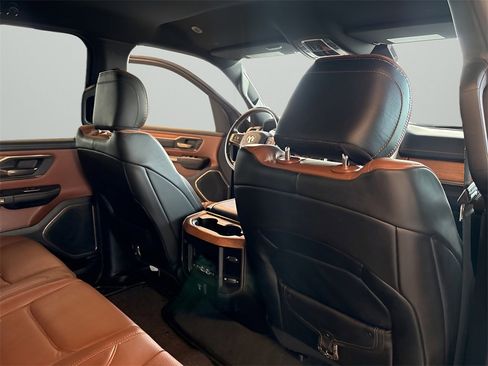 Used 2023 RAM 1500 Limited image 15