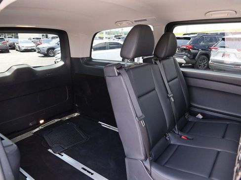 Used 2023 Mercedes-Benz Metris Passenger image 19