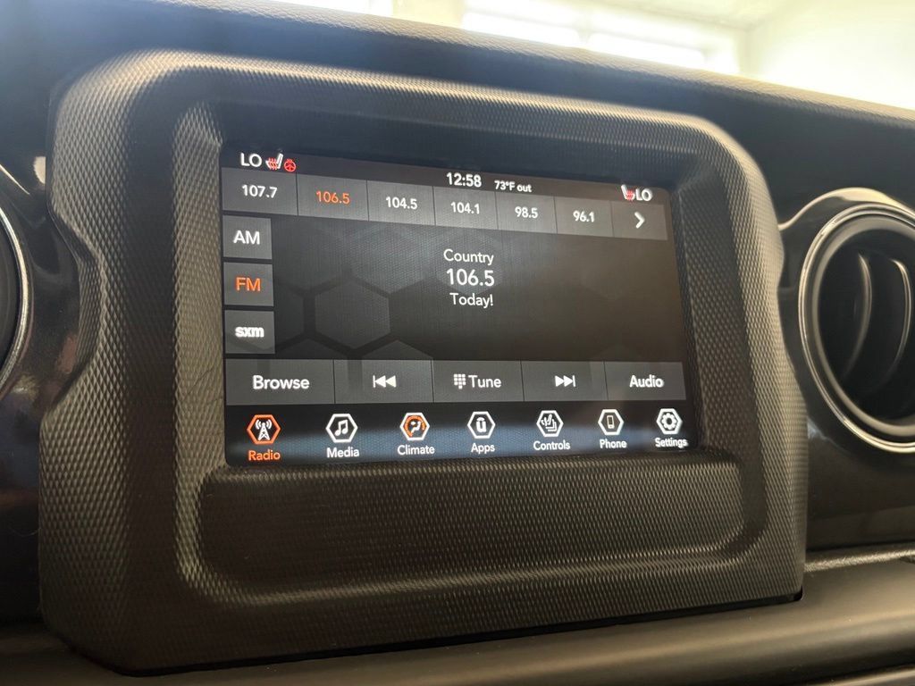 Used 2022 Jeep Wrangler Unlimited Sport AWD/4WD image 25