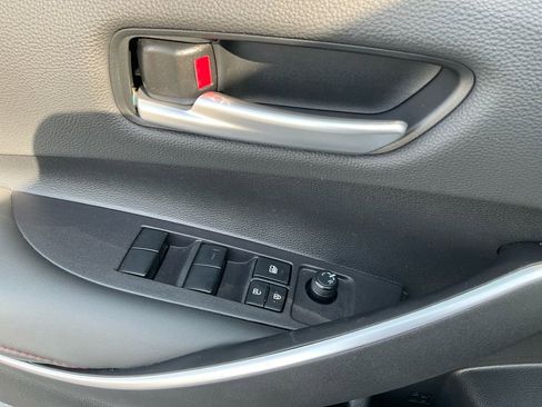 Used 2024 Toyota Corolla SE image 25