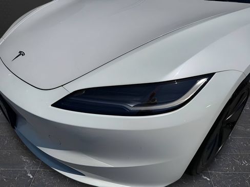 Used 2025 Tesla Model 3 Long Range AWD/4WD image 25