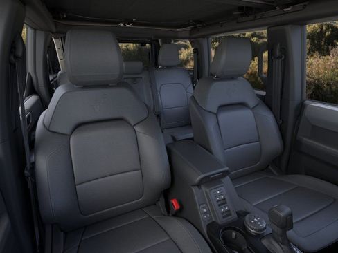 New 2026 Ford Bronco Big Bend w/ Black Diamond Package AWD/4WD image 10