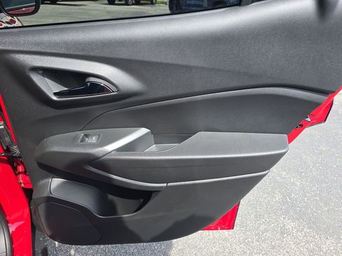 New 2026 Chevrolet Trax RS FWD image 15