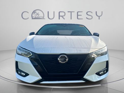 Certified 2022 Nissan Sentra SR w/ Midnight Edition FWD image 8