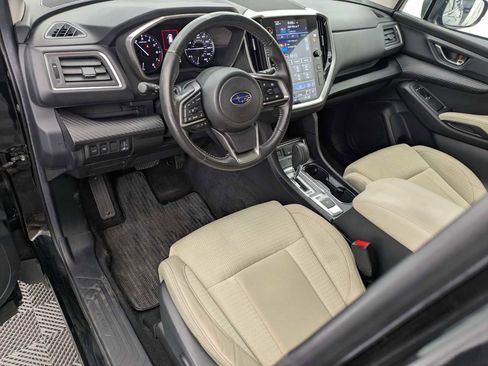 Used 2024 Subaru Ascent Premium w/ Convenience Package AWD/4WD image 2