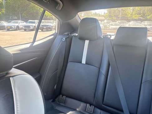 Used 2025 Toyota Camry SE FWD image 38