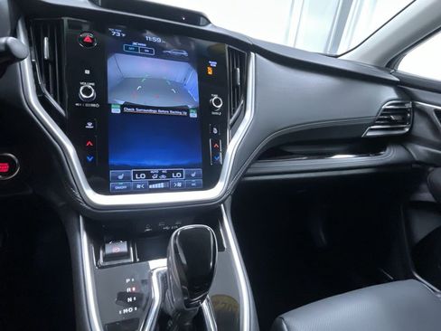 Used 2022 Subaru Outback Limited image 19