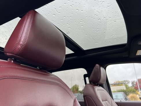 Certified 2024 Ford Expedition Limited image 19