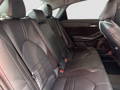 Used 2019 Toyota Avalon Touring image 28