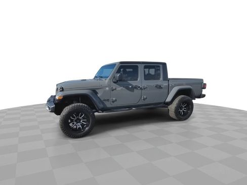 Used 2021 Jeep Gladiator Sport AWD/4WD image 4
