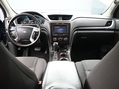 Used 2017 Chevrolet Traverse LT w/ Style and Technology Package AWD/4WD image 12
