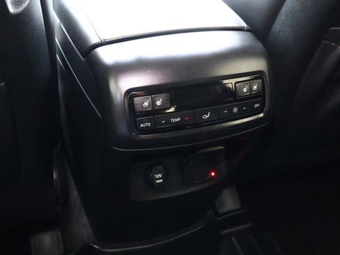 Used 2022 Hyundai Palisade Limited AWD/4WD image 13