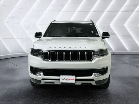 Used 2024 Jeep Wagoneer Series II w/ Flexible Seating Group image 2