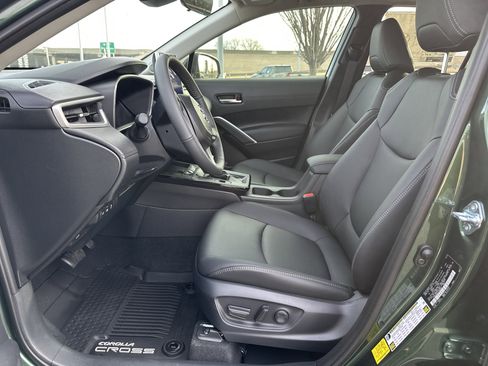New 2026 Toyota Corolla Cross XLE image 15