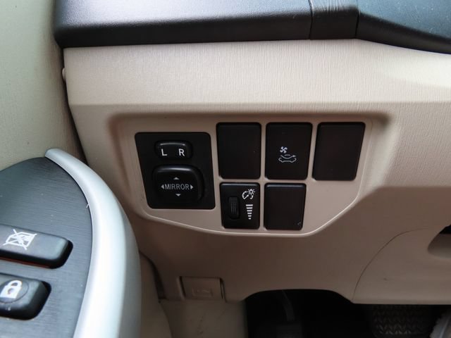 Used 2012 Toyota Prius Four w/ Deluxe Solar Roof Pkg FWD image 24