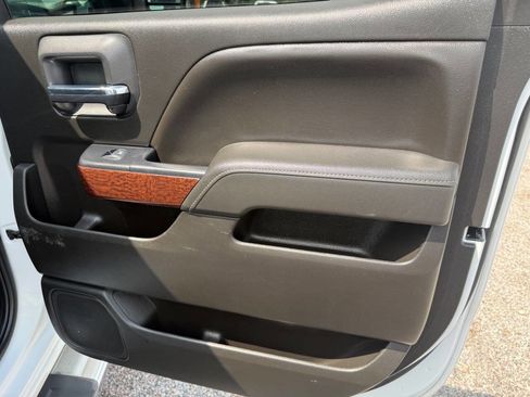 Used 2019 GMC Sierra 3500 SLT w/ Duramax Plus Package AWD/4WD image 32