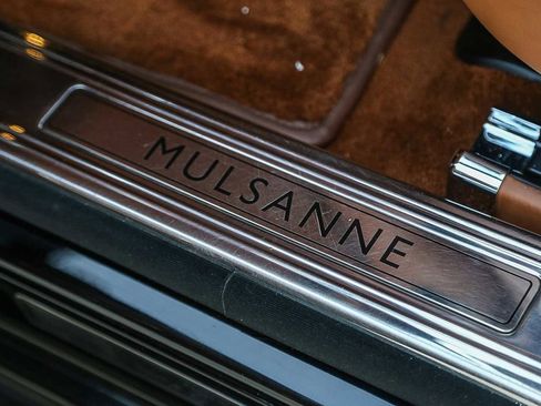Used 2014 Bentley Mulsanne image 25