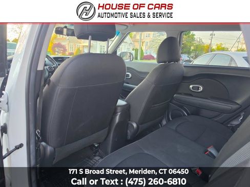 Used 2018 Kia Soul + FWD image 40