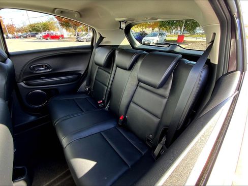 Used 2019 Honda HR-V EX-L image 31