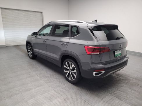 Used 2023 Volkswagen Taos SE FWD image 5