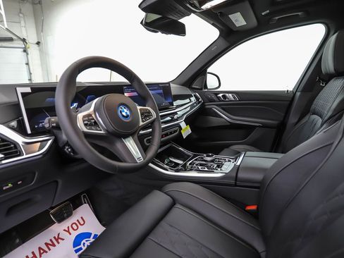 New 2026 BMW X5 xDrive50e w/ Executive Package AWD/4WD image 10
