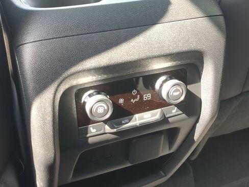 Used 2025 Buick Enclave Avenir w/ Super Cruise Package image 22