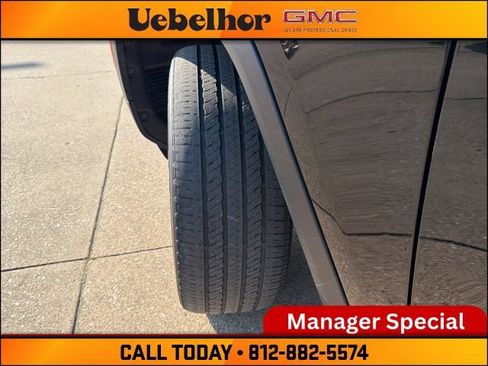 Used 2023 Jeep Grand Cherokee L Laredo AWD/4WD image 26