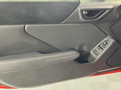 Used 2023 Toyota GR86 Premium RWD image 27